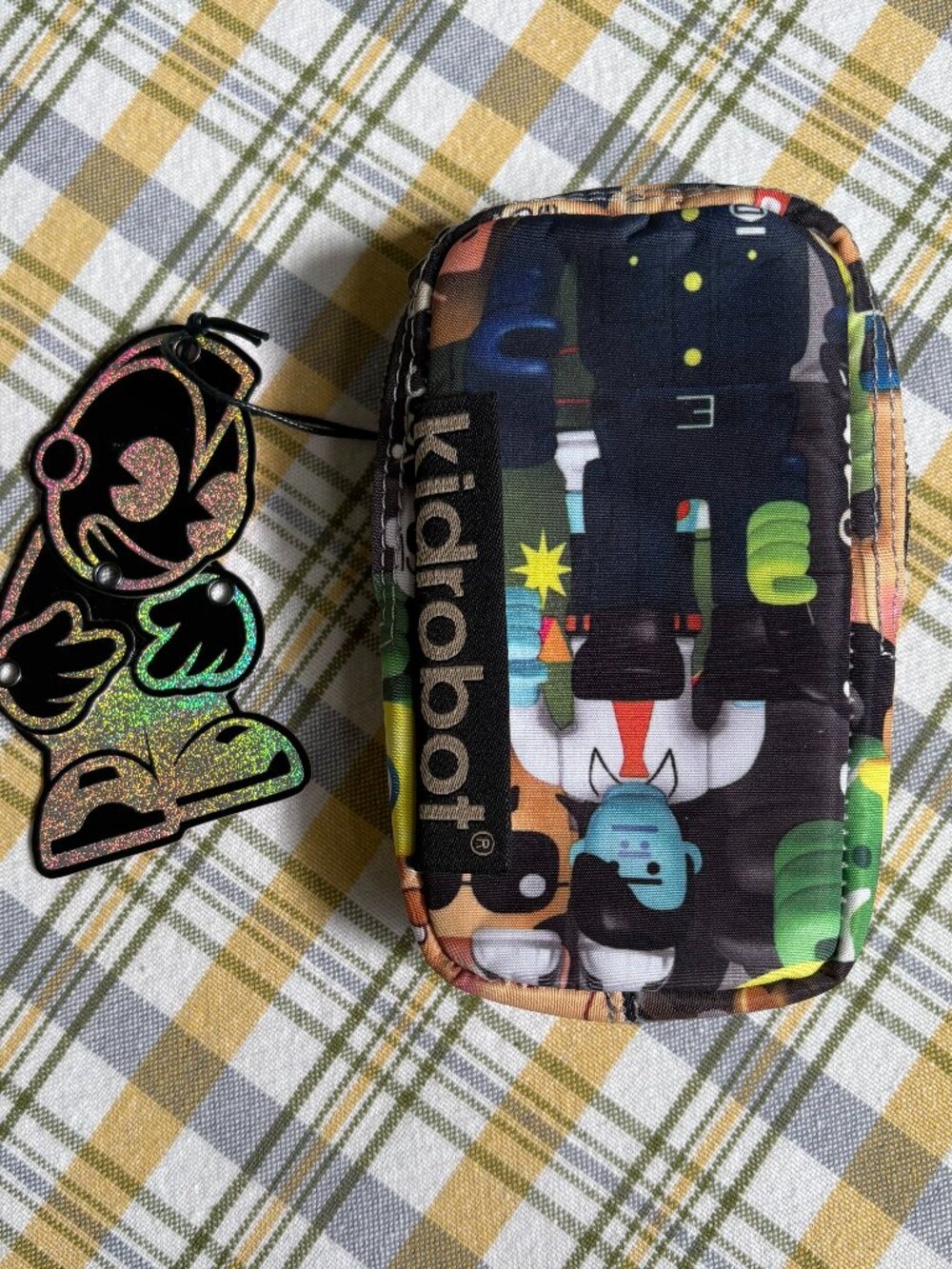 New STUDENT PEECOL ~ Kidrobot Designer Art by eBoy Zip Pouch